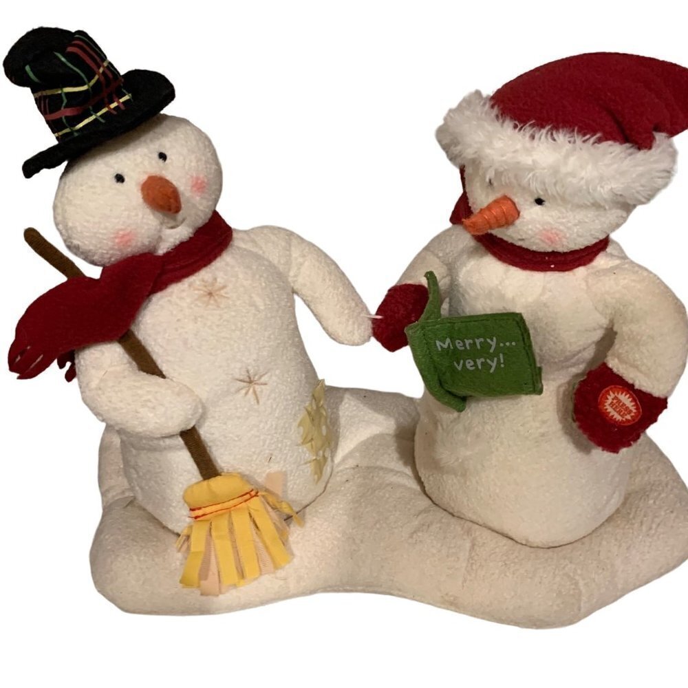* Hallmark 2003 Caroling Snowmen Plush #1 (NO TAG) We wish you a Merry Christmas